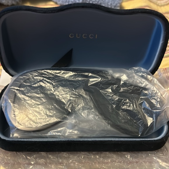 GUCCI Authentic Oversized Black Acetate Sunglasses - Picture 6 of 8